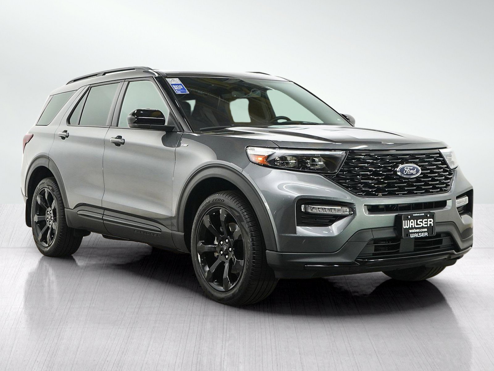 Used 2024 Ford Explorer ST-Line w/ Class IV Trailer Tow Package AWD/4WD image 4