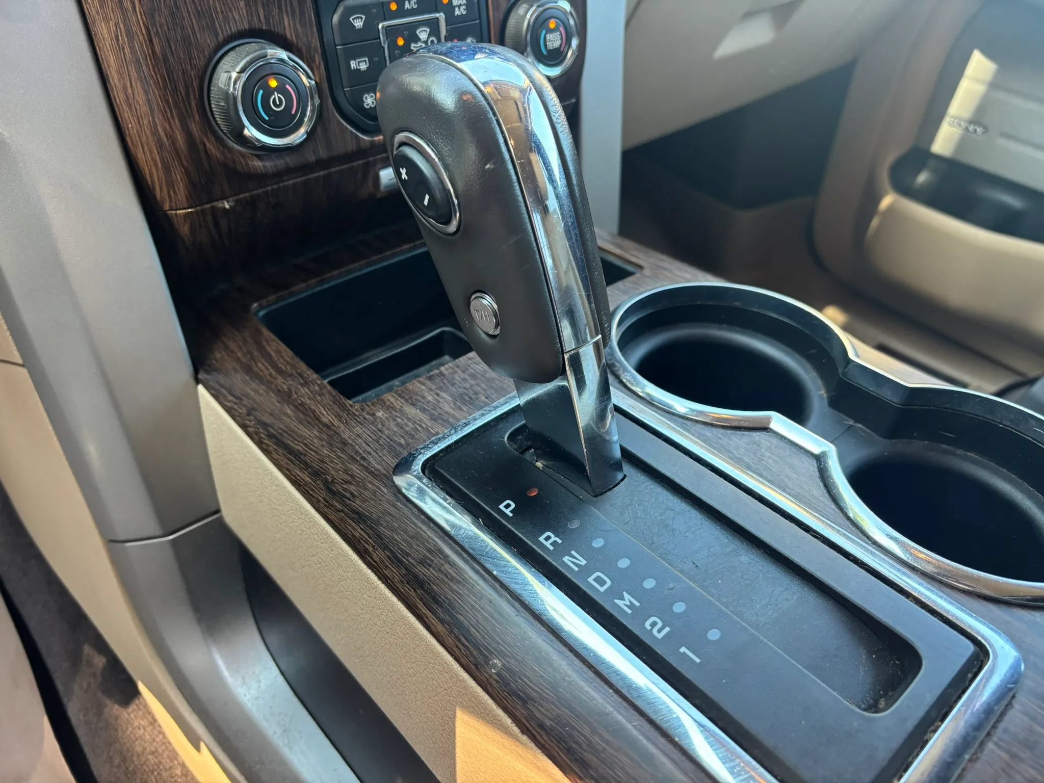 Used 2013 Ford F150 Lariat w/ Luxury Equipment Group AWD/4WD image 19
