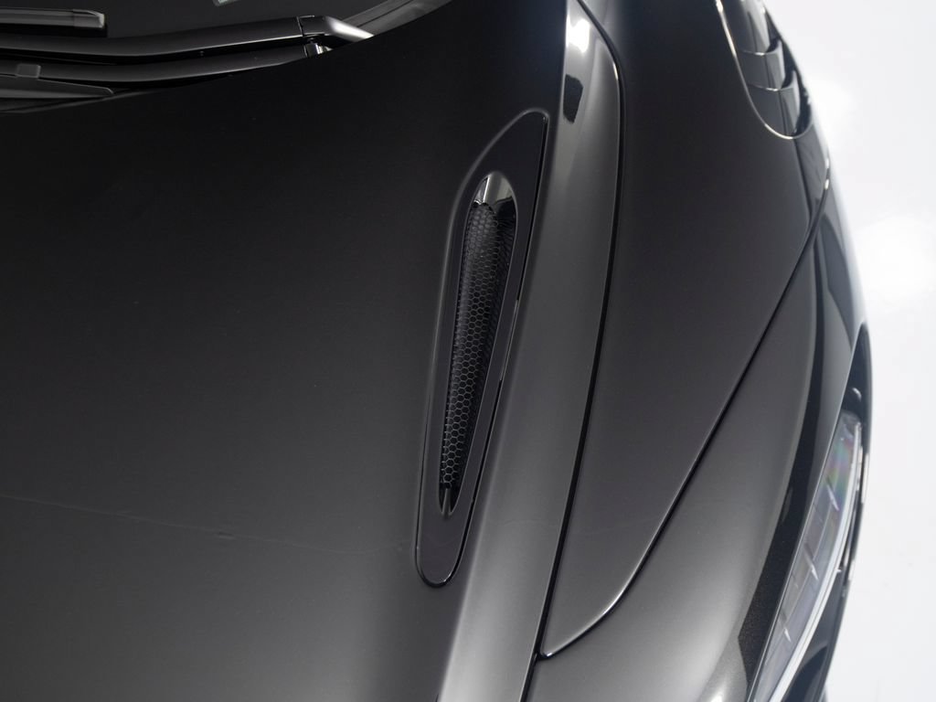 Used 2026 McLaren 750S Spider RWD image 40