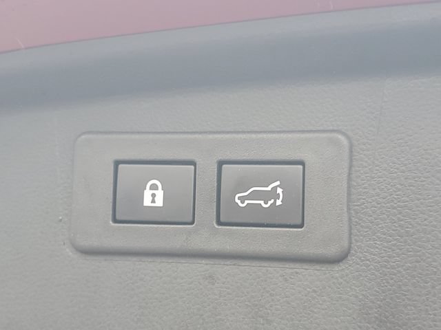 Certified 2025 Subaru Outback Premium w/ Popular Package #1A AWD/4WD image 9