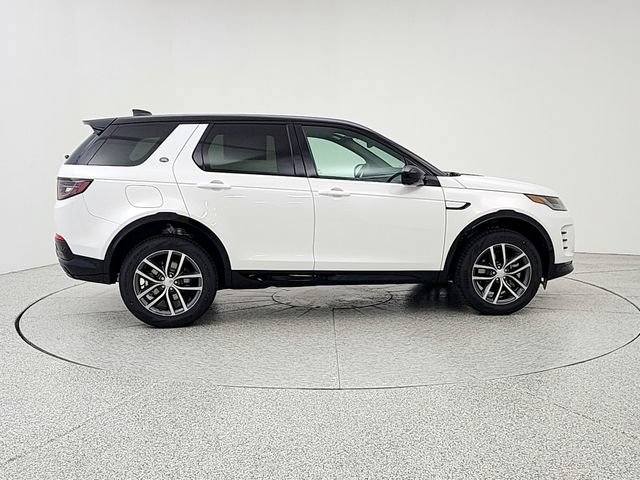New 2026 Land Rover Discovery Sport Landmark AWD/4WD image 4