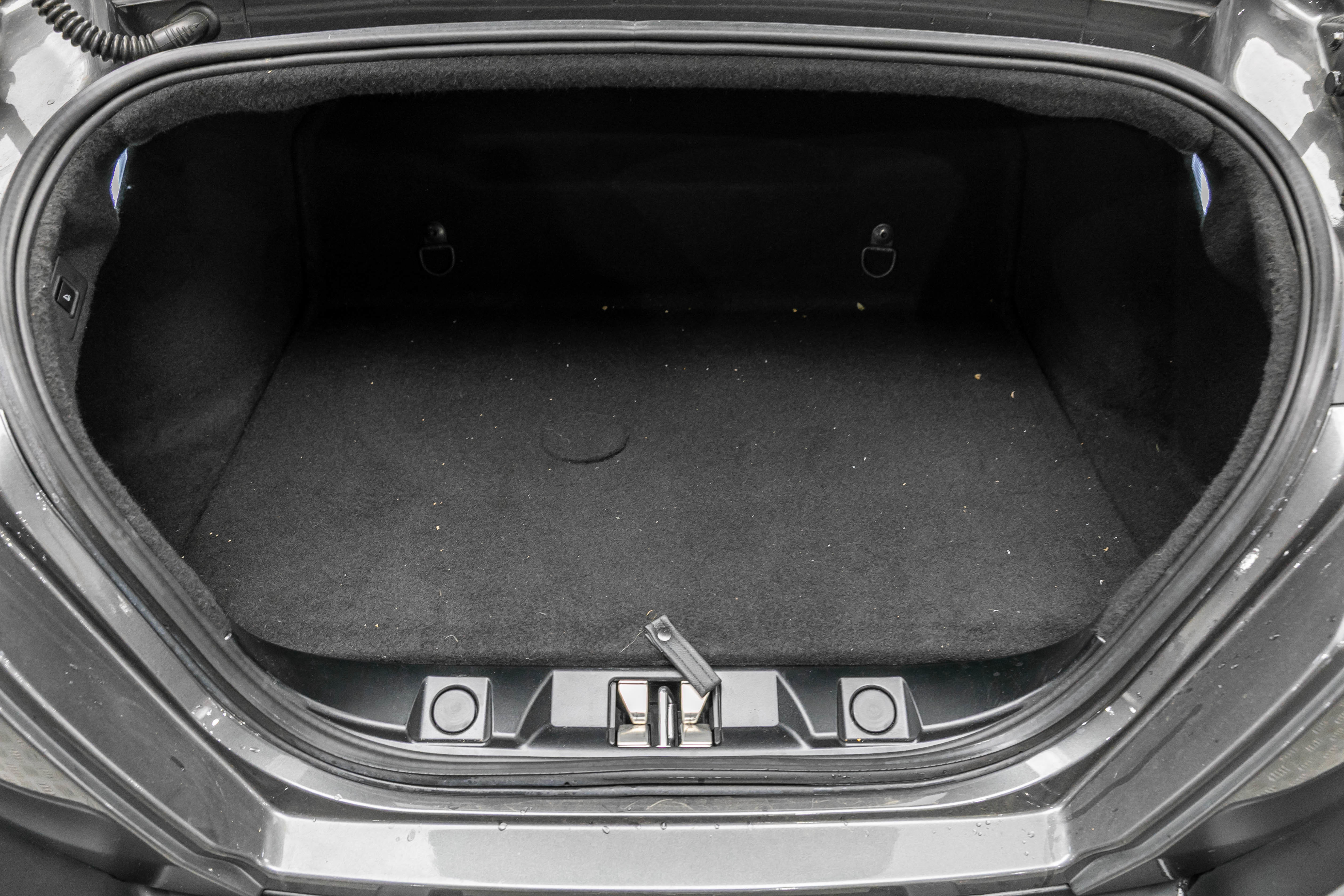 Certified 2022 Ferrari Roma image 31