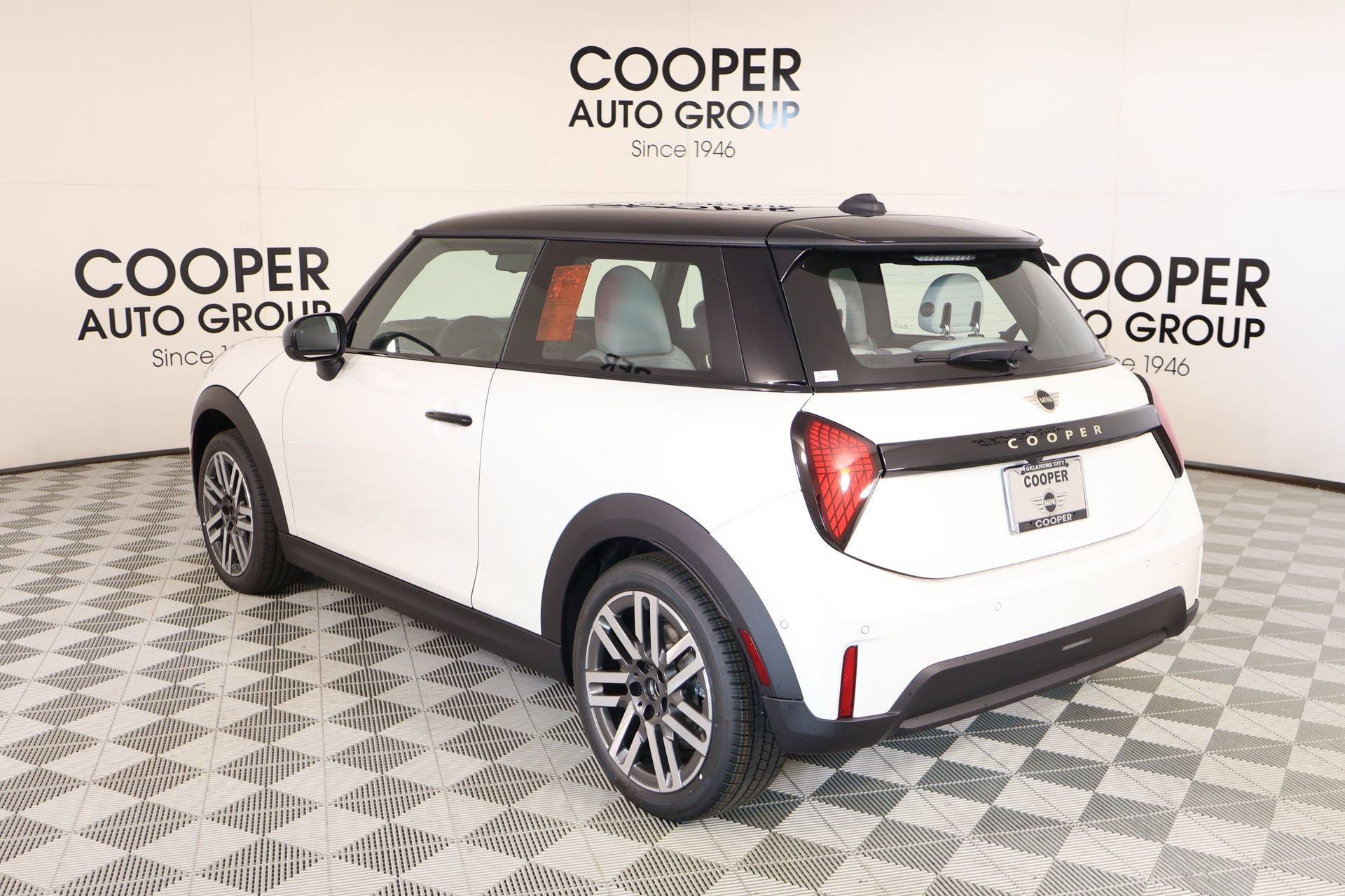 New 2026 MINI Cooper 2-Door Hardtop FWD image 20