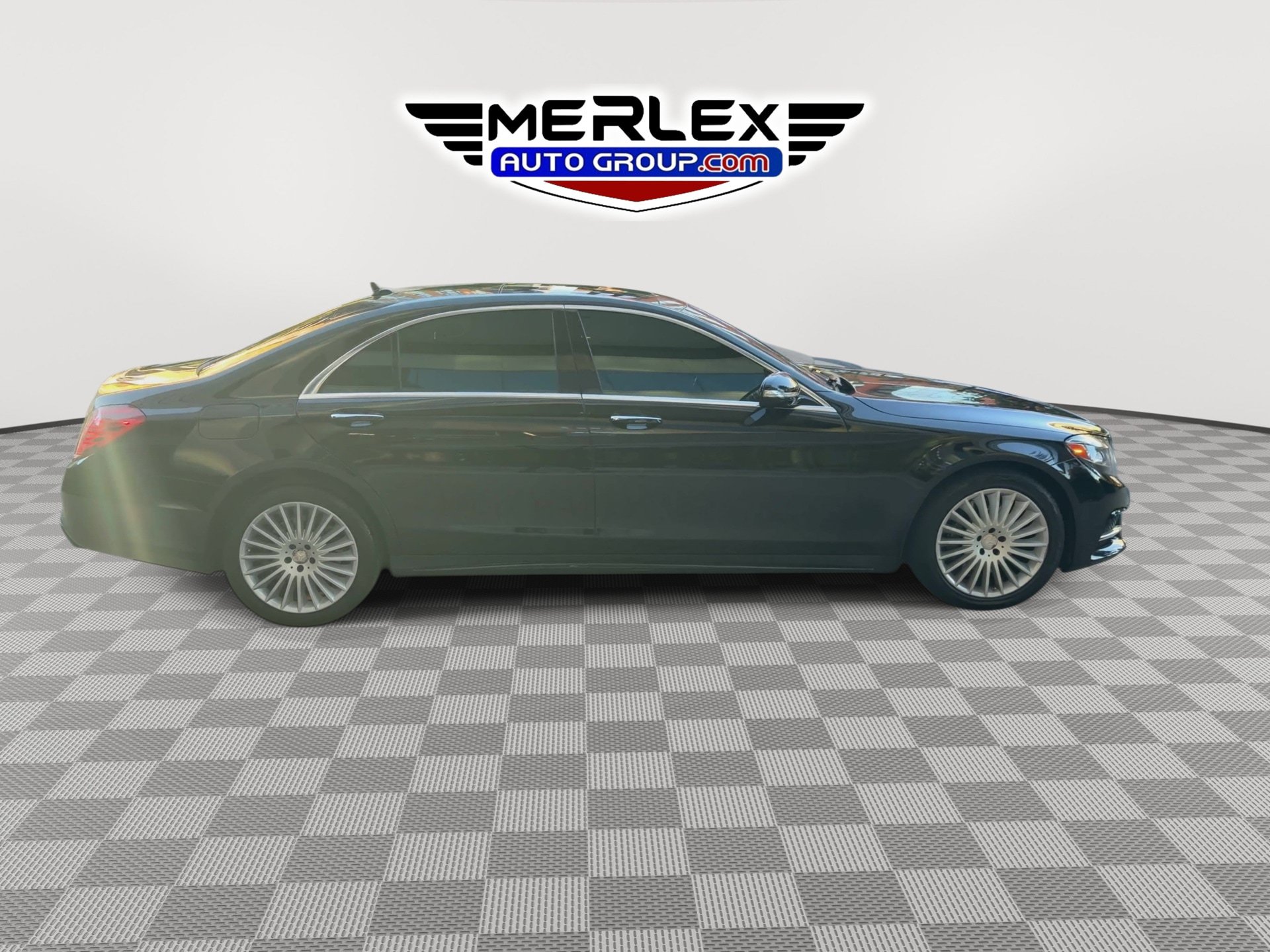 Used 2016 Mercedes-Benz S 550 4MATIC Sedan image 9