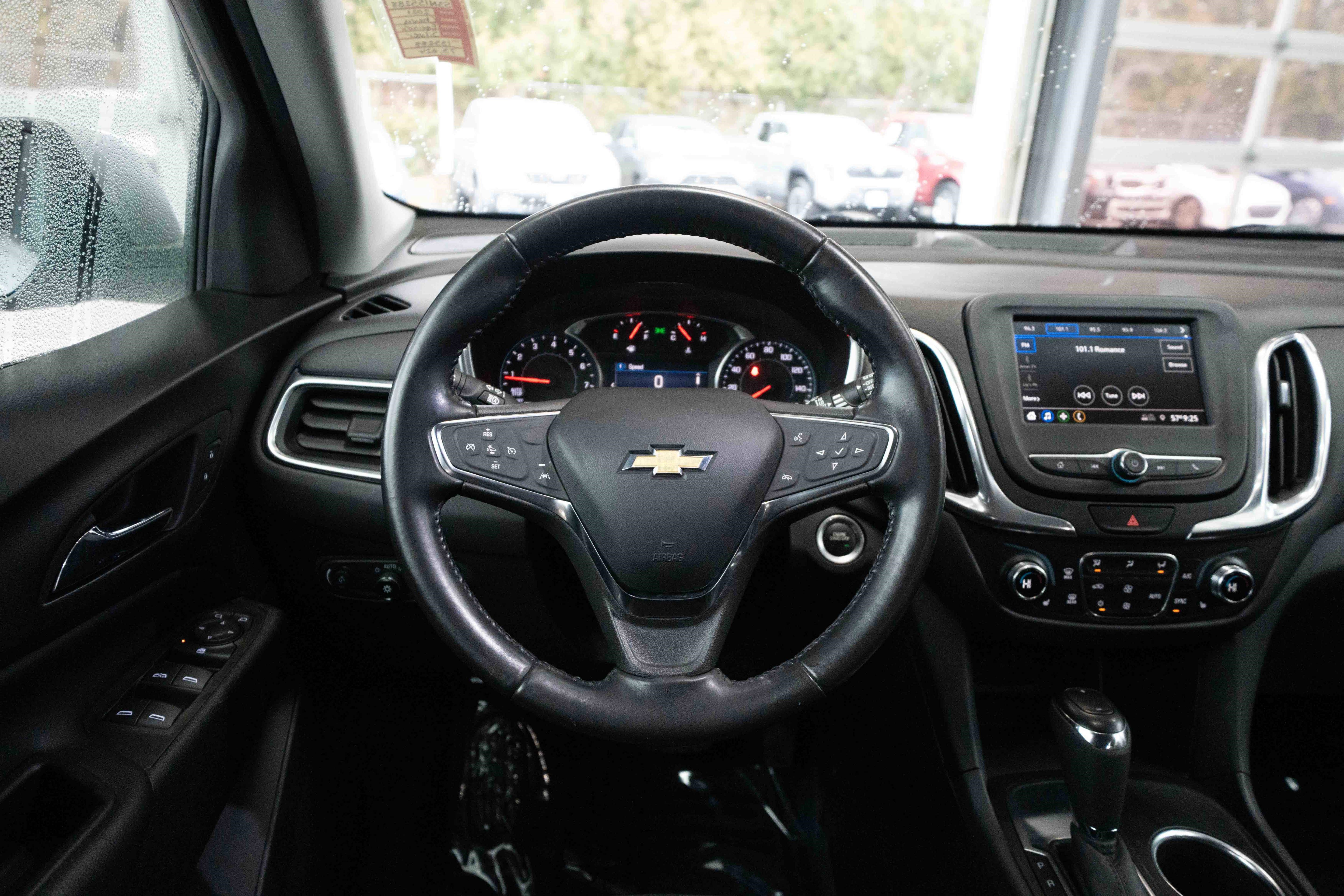 Used 2021 Chevrolet Equinox LT image 21