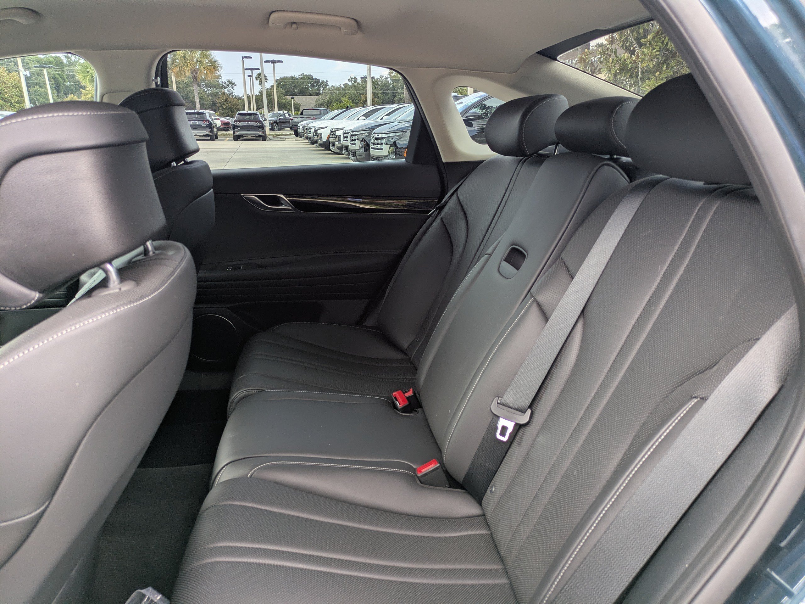 Certified 2023 Genesis G80 2.5T RWD image 12