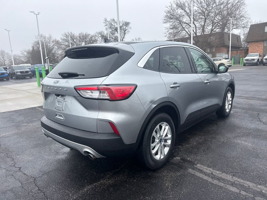 Used 2022 Ford Escape SE w/ Cold Weather Package image 7