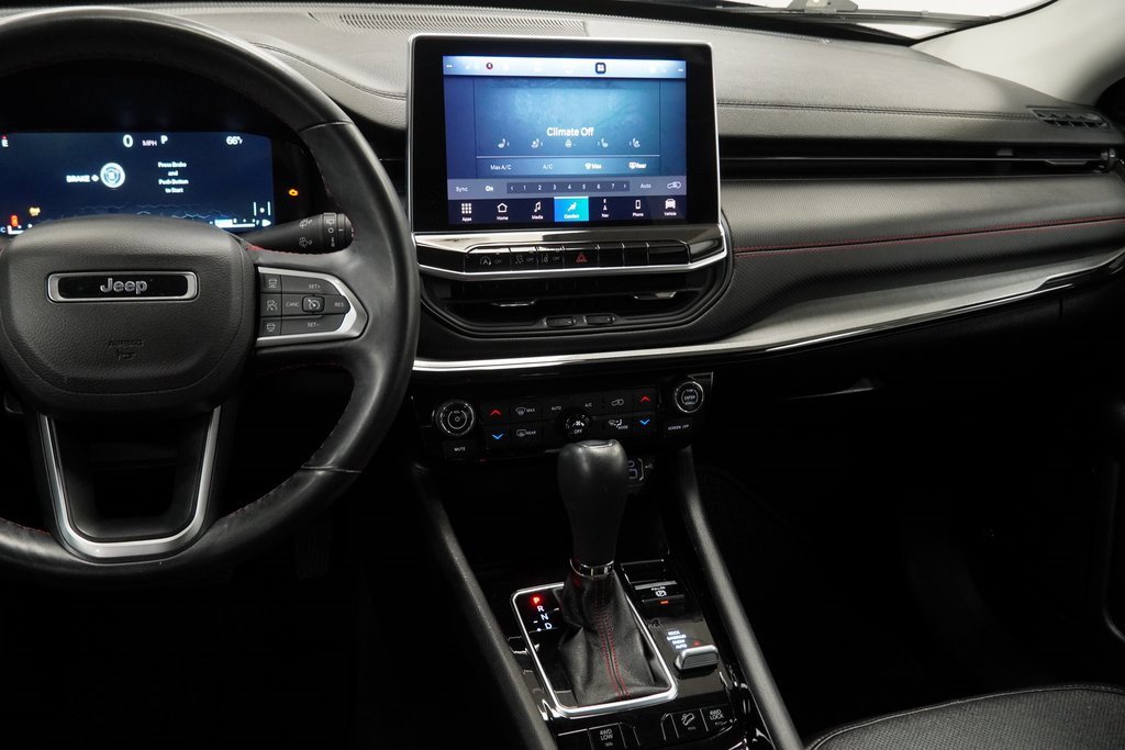 Certified 2022 Jeep Compass Trailhawk w/ Trailhawk Elite Group image 27