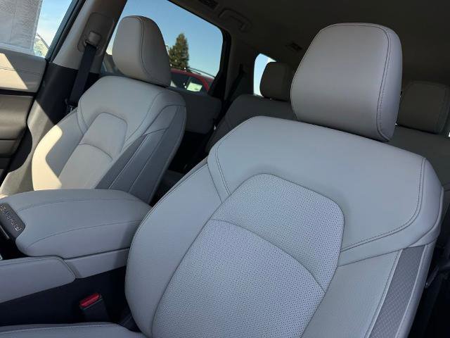 New 2026 Nissan Pathfinder SL image 15