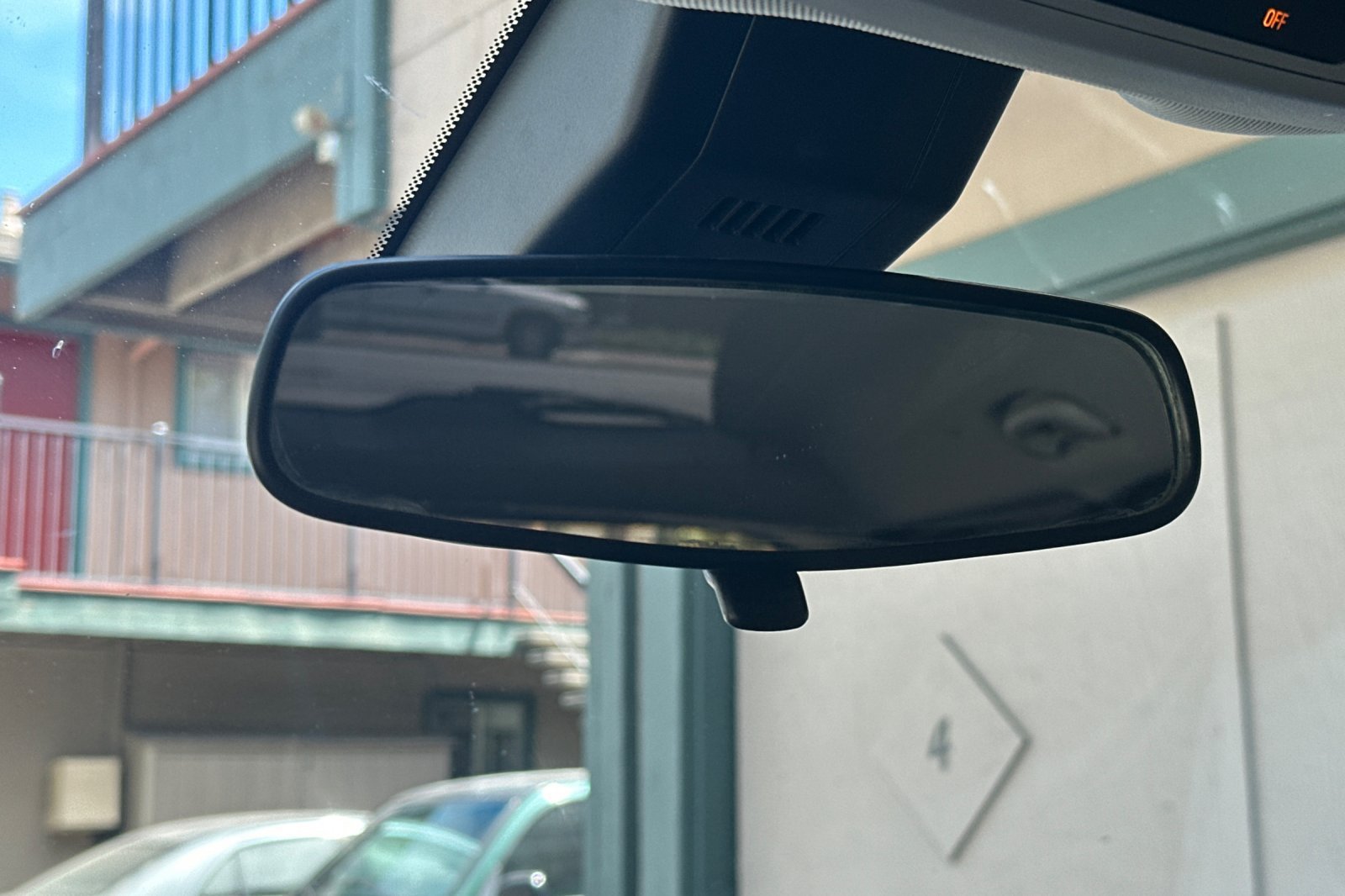 Used 2019 Chevrolet Equinox LT FWD image 25