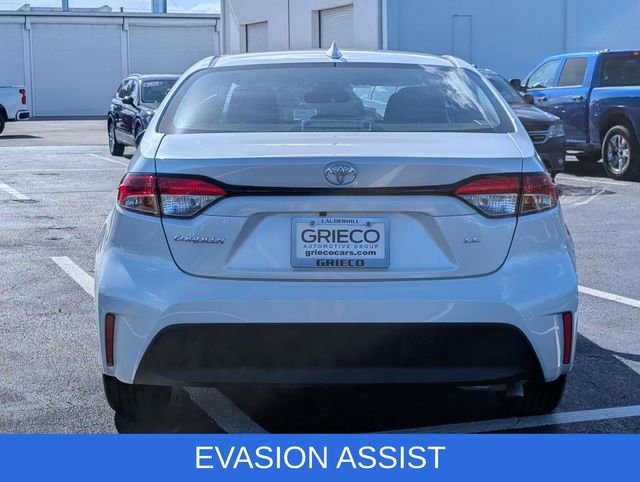 Used 2025 Toyota Corolla LE w/ Convenience Package image 6