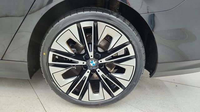 Used 2026 BMW 530i image 61