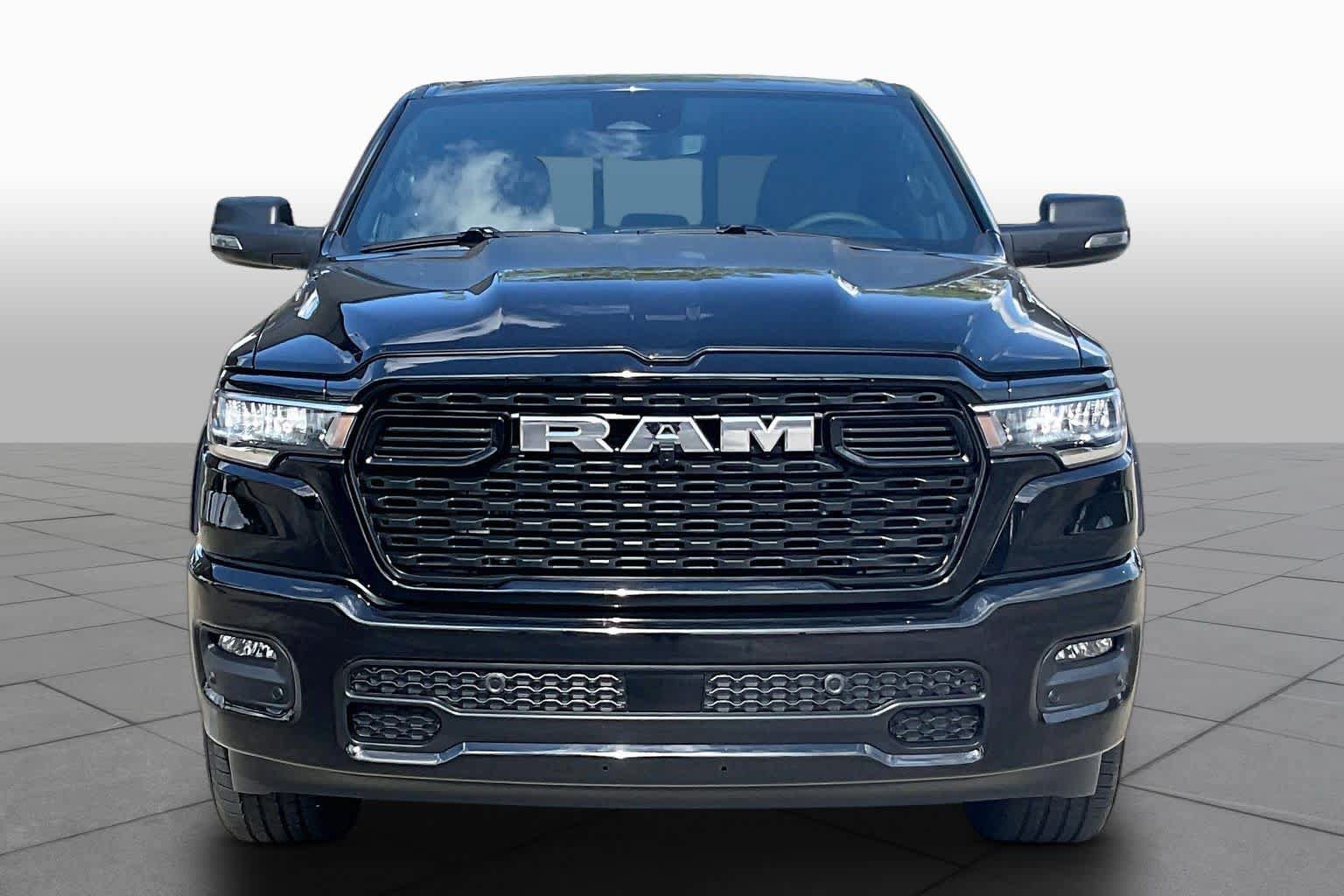 New 2027 RAM 1500 4x4 Crew Cab image 3