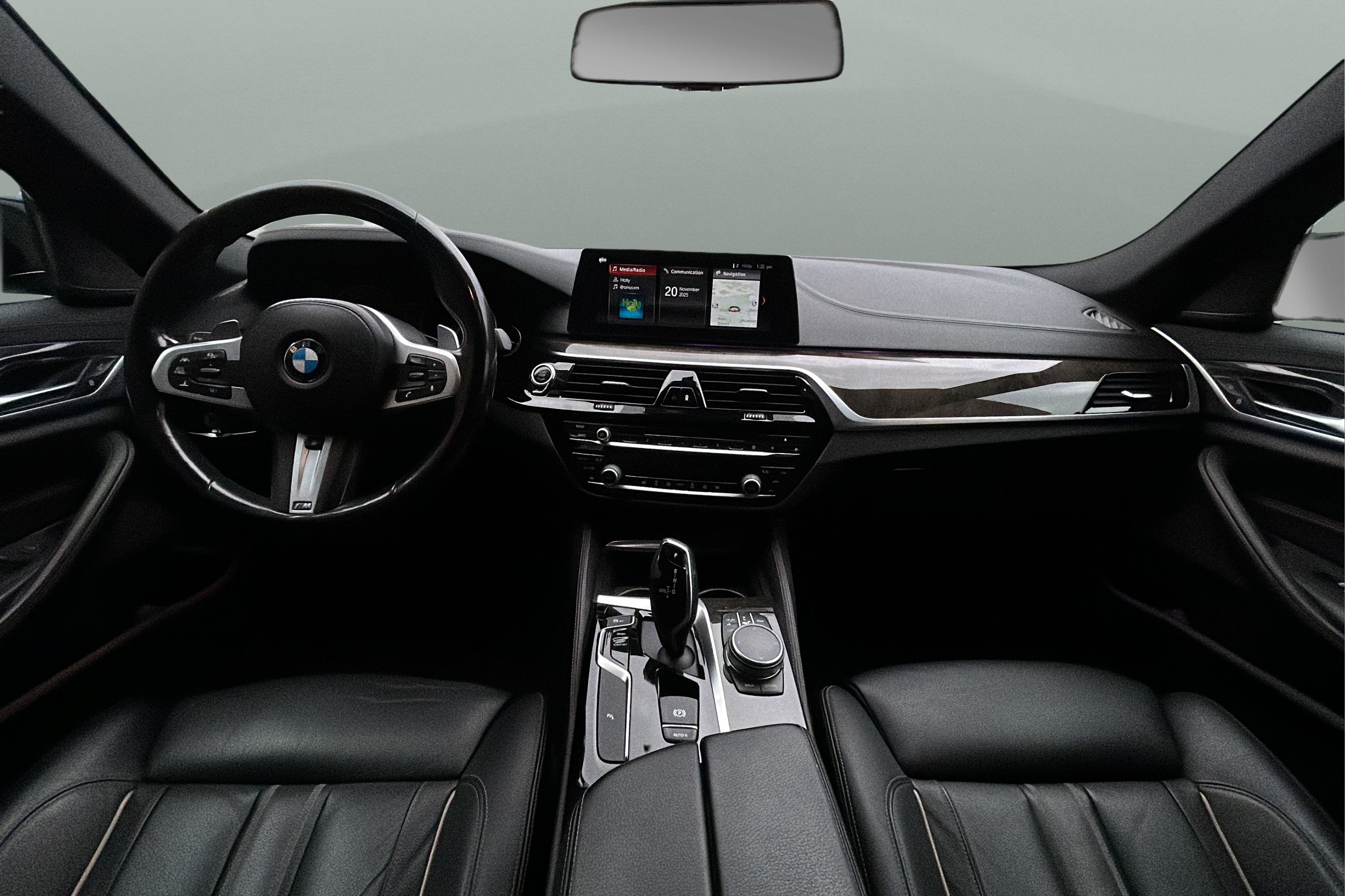 Used 2018 BMW M550i xDrive image 14