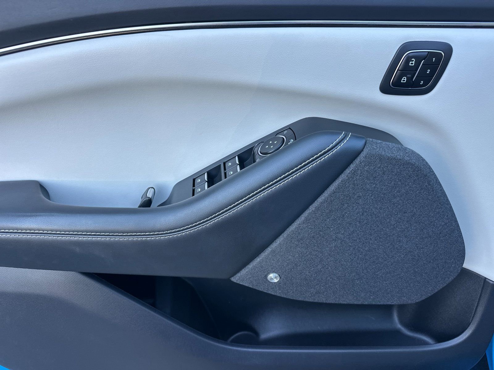 Used 2023 Ford Mustang Mach-E Premium image 12