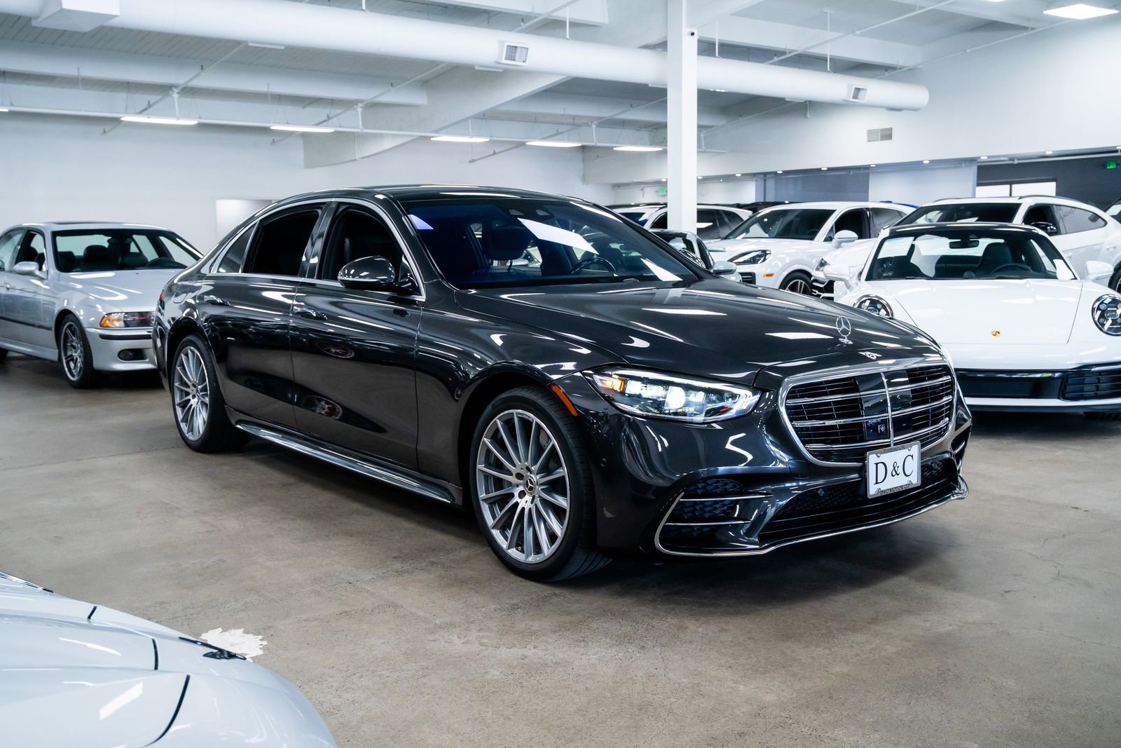 Used 2023 Mercedes-Benz S 580e 4MATIC Sedan w/ AMG Line image 28