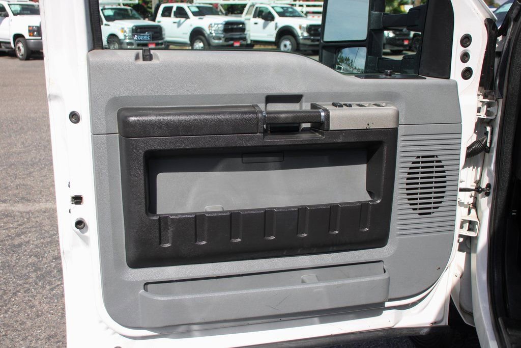 Used 2015 Ford F550 4x4 Crew Cab Super Duty image 15