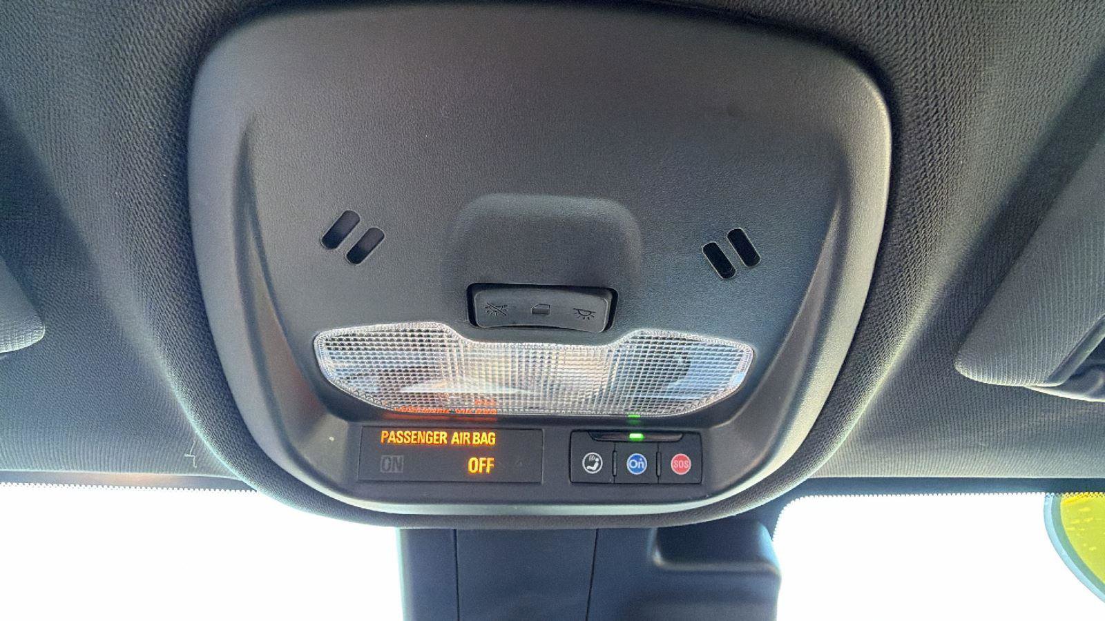 Used 2025 Buick Envista Sport Touring image 21