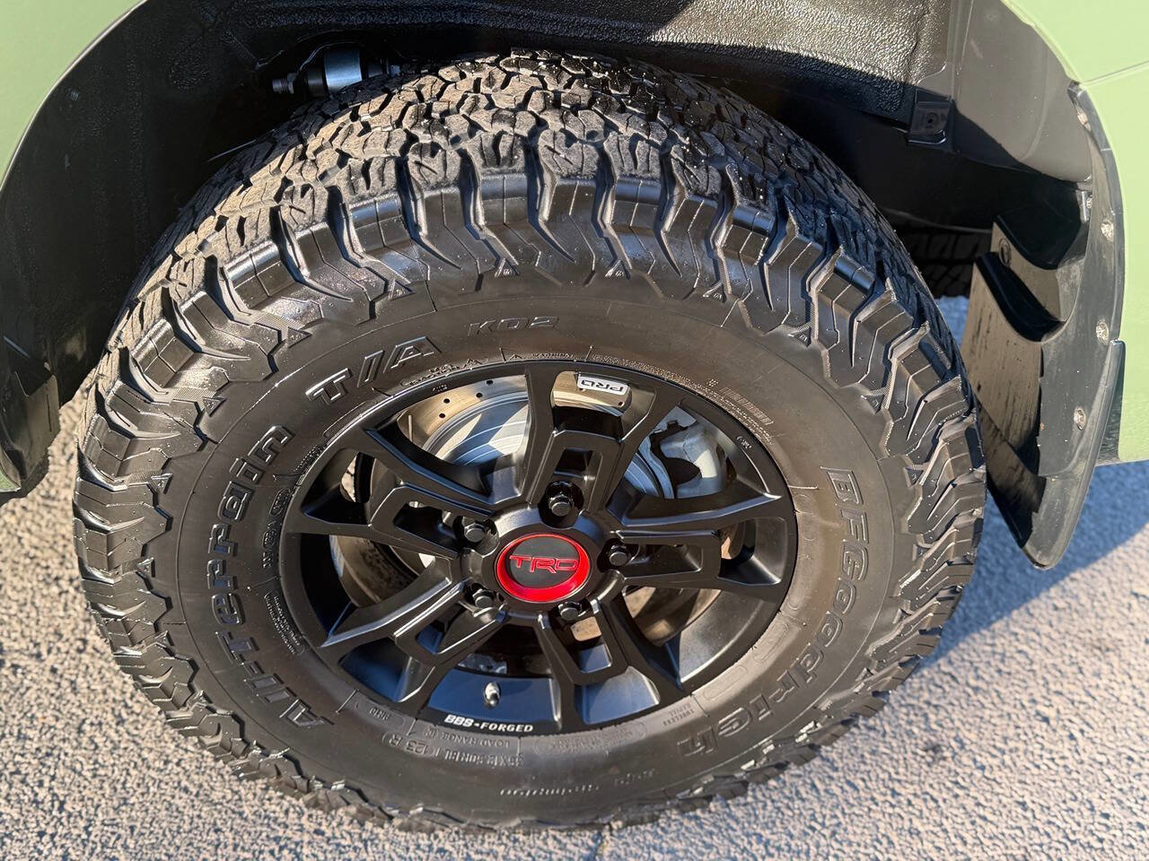 Used 2020 Toyota Sequoia TRD Pro AWD/4WD image 99