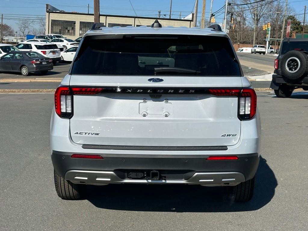 New 2026 Ford Explorer Active w/ Active Comfort Package image 7
