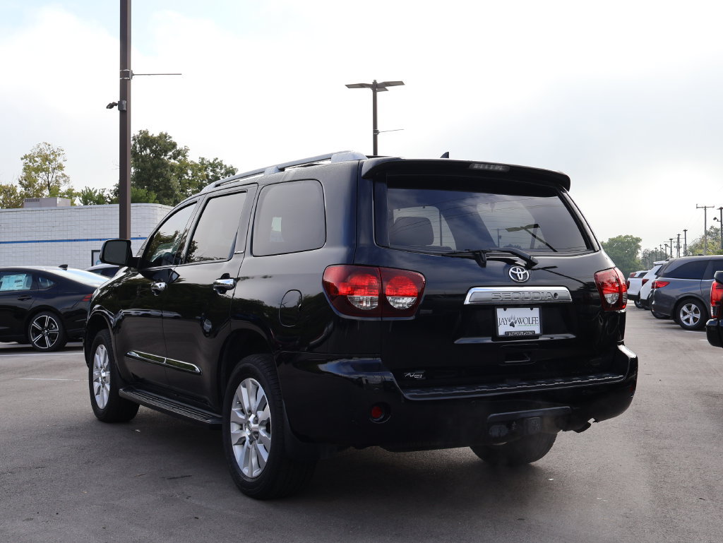 Used 2019 Toyota Sequoia Platinum AWD/4WD image 5