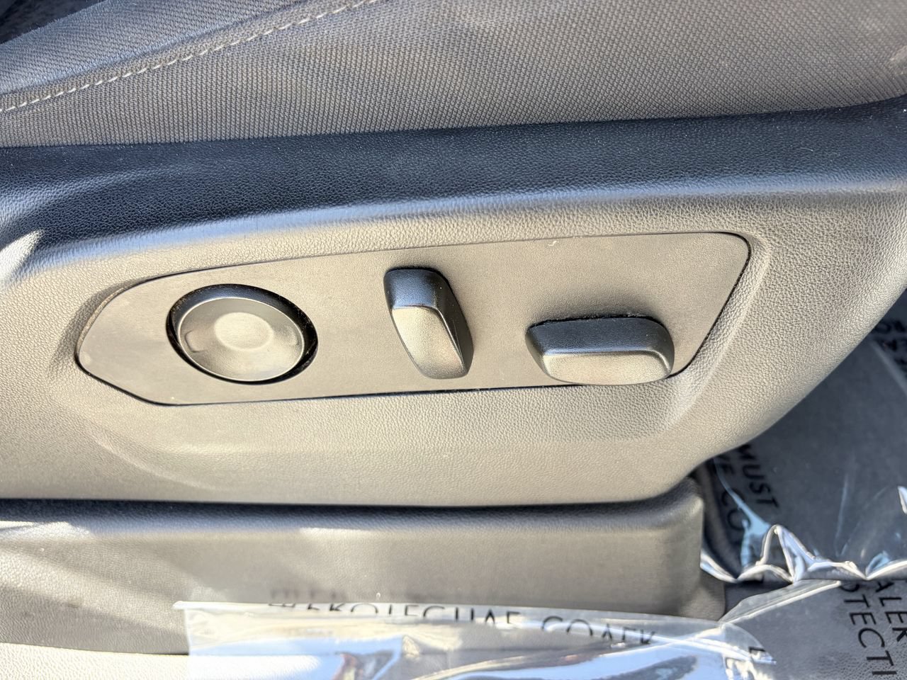 Used 2021 Chevrolet Suburban LS RWD image 11