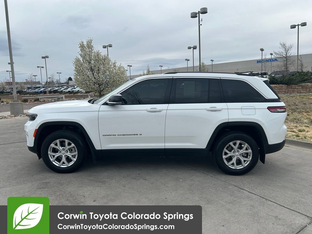 Used 2023 Jeep Grand Cherokee Limited image 4