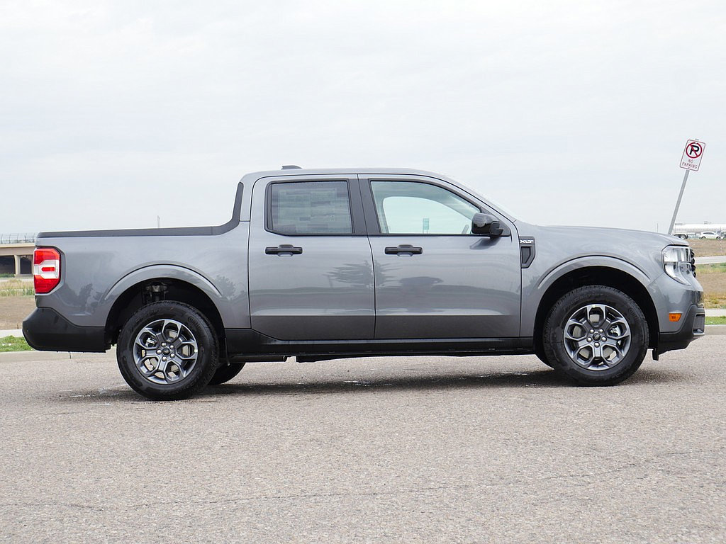 New 2026 Ford Maverick XLT w/ XLT Luxury Package AWD/4WD image 6