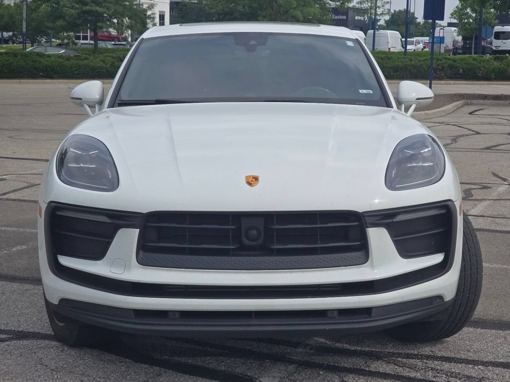 Used 2023 Porsche Macan Turbo AWD/4WD image 8