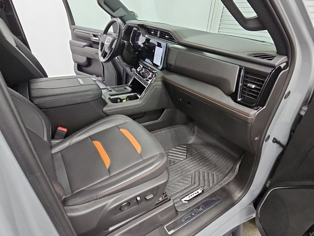 Used 2024 GMC Sierra 2500 AT4 w/ Technology Package AWD/4WD image 42