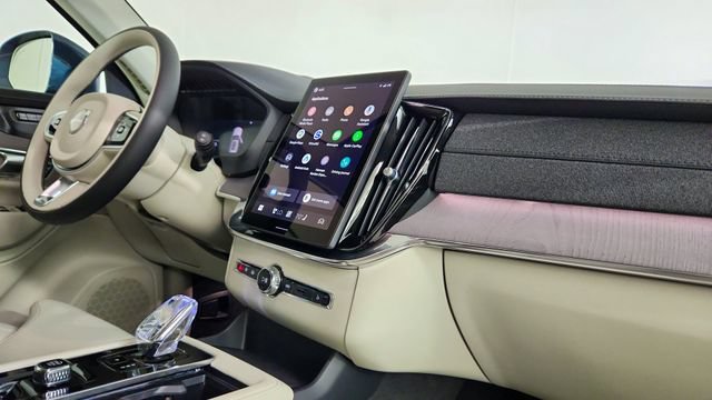 New 2026 Volvo XC90 T8 Ultra AWD/4WD image 38