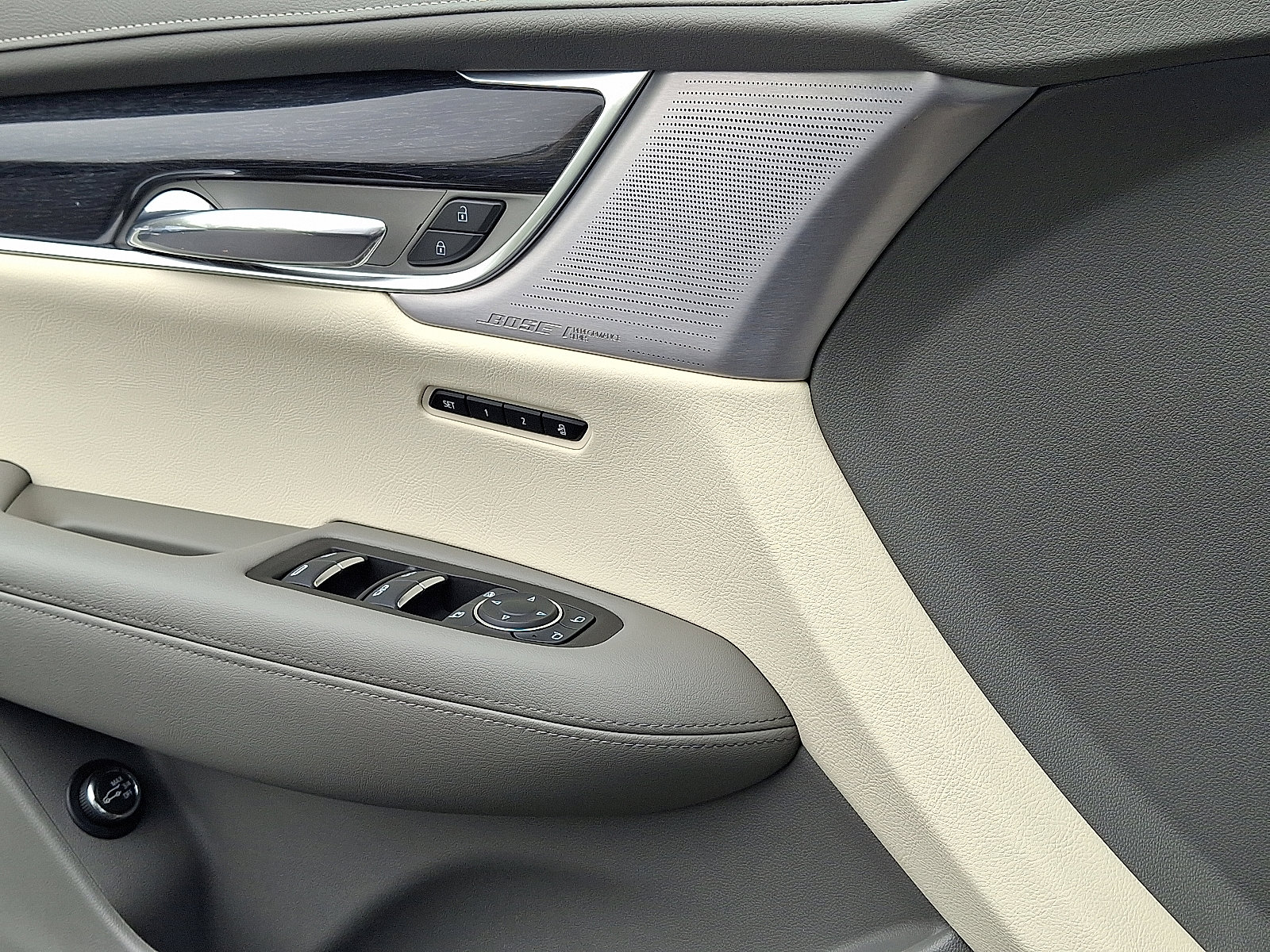 Certified 2023 Cadillac XT6 Premium Luxury w/ Technology Package image 14