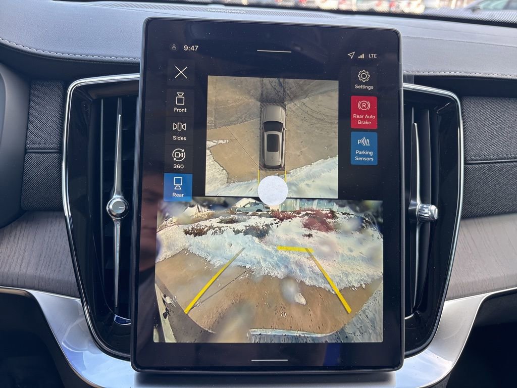 New 2026 Volvo XC90 T8 Ultra w/ Protection Package Premier image 28