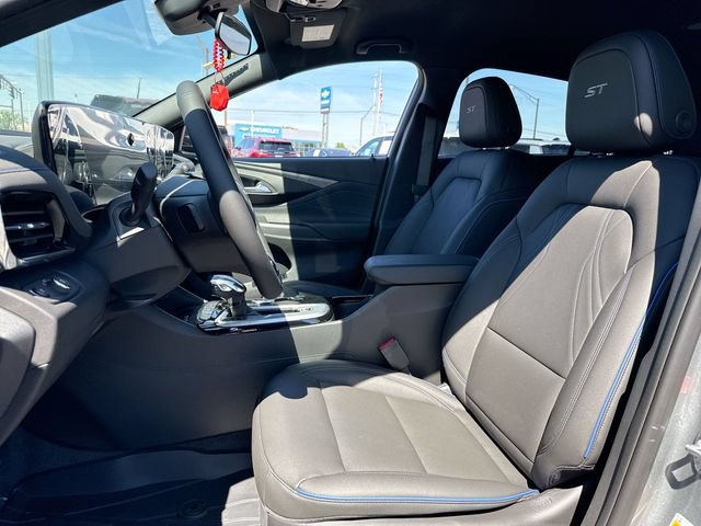 New 2026 Buick Envista Sport Touring w/ Convenience I Package FWD image 11