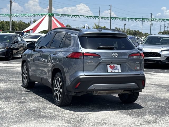 Used 2024 Toyota Corolla Cross XLE w/ Convenience Package AWD/4WD image 9