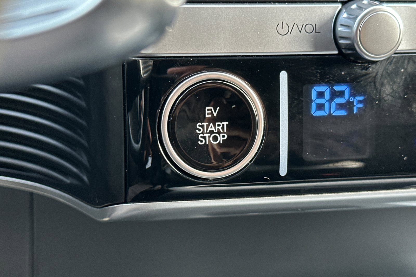 Used 2024 Hyundai Ioniq 5 SE image 23