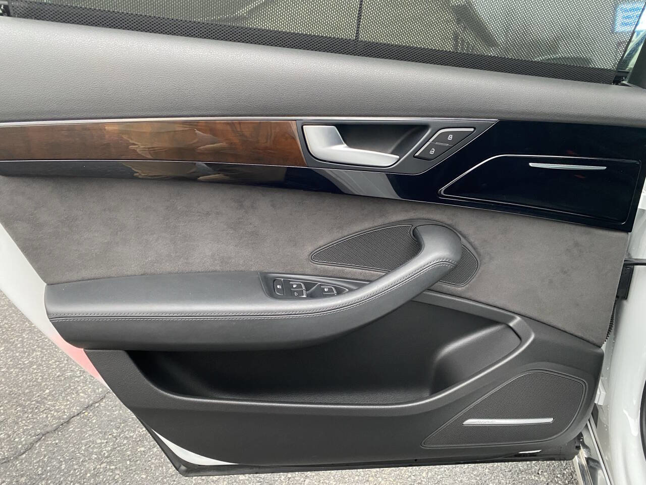 Used 2016 Audi A8 L 3.0T w/ Executive Package image 37