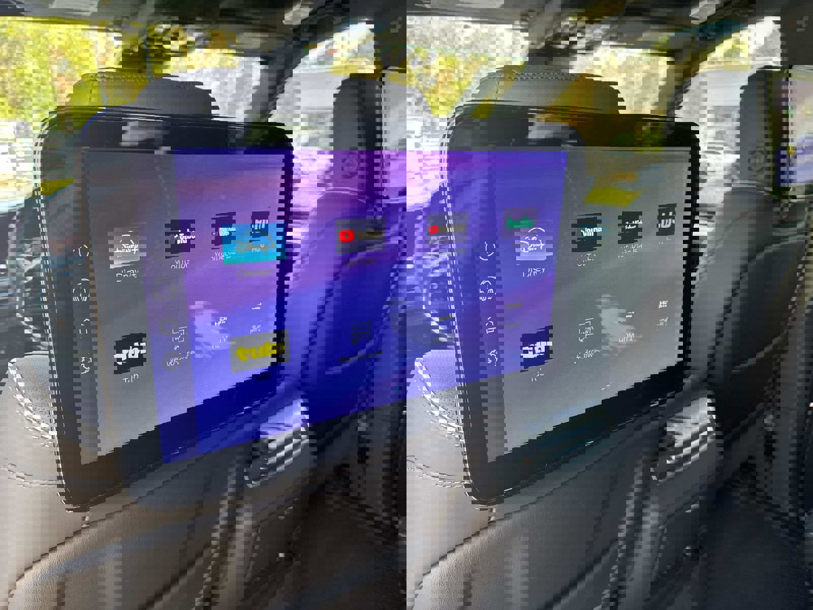 New 2025 Cadillac Escalade Sport Platinum w/ LPO, Floor Liner Package image 16