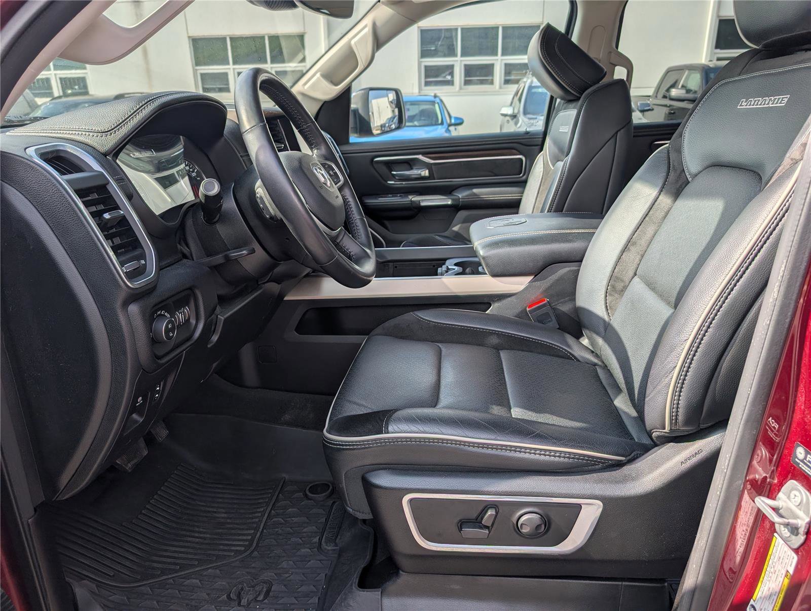 Used 2022 RAM 1500 Laramie image 16