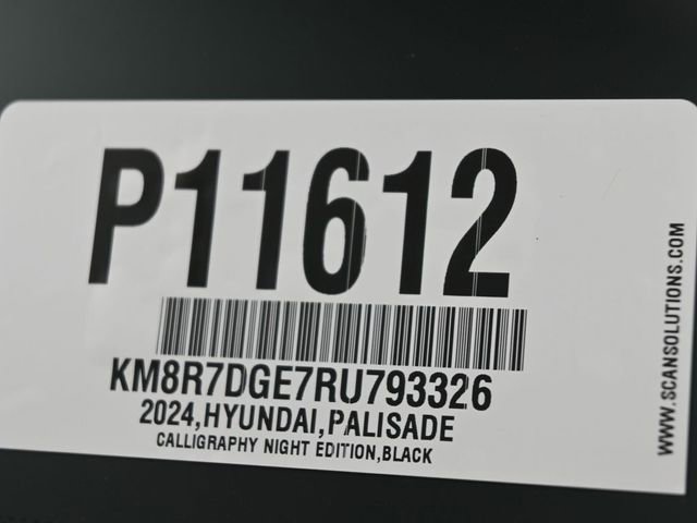 Used 2024 Hyundai Palisade Calligraphy image 32
