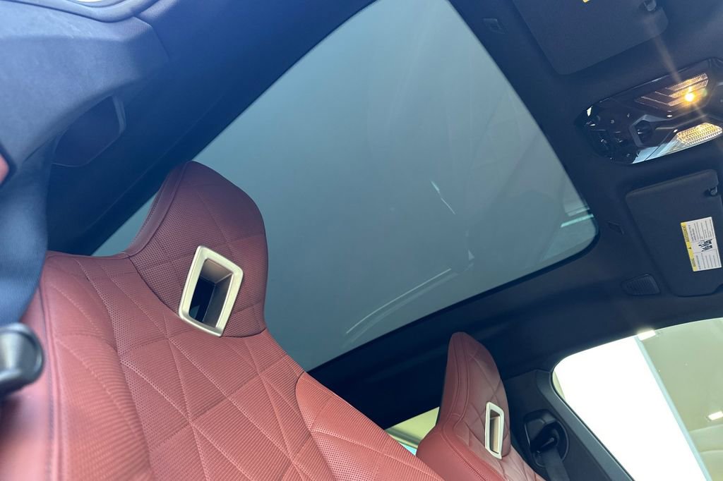 Used 2023 BMW iX M60 image 18