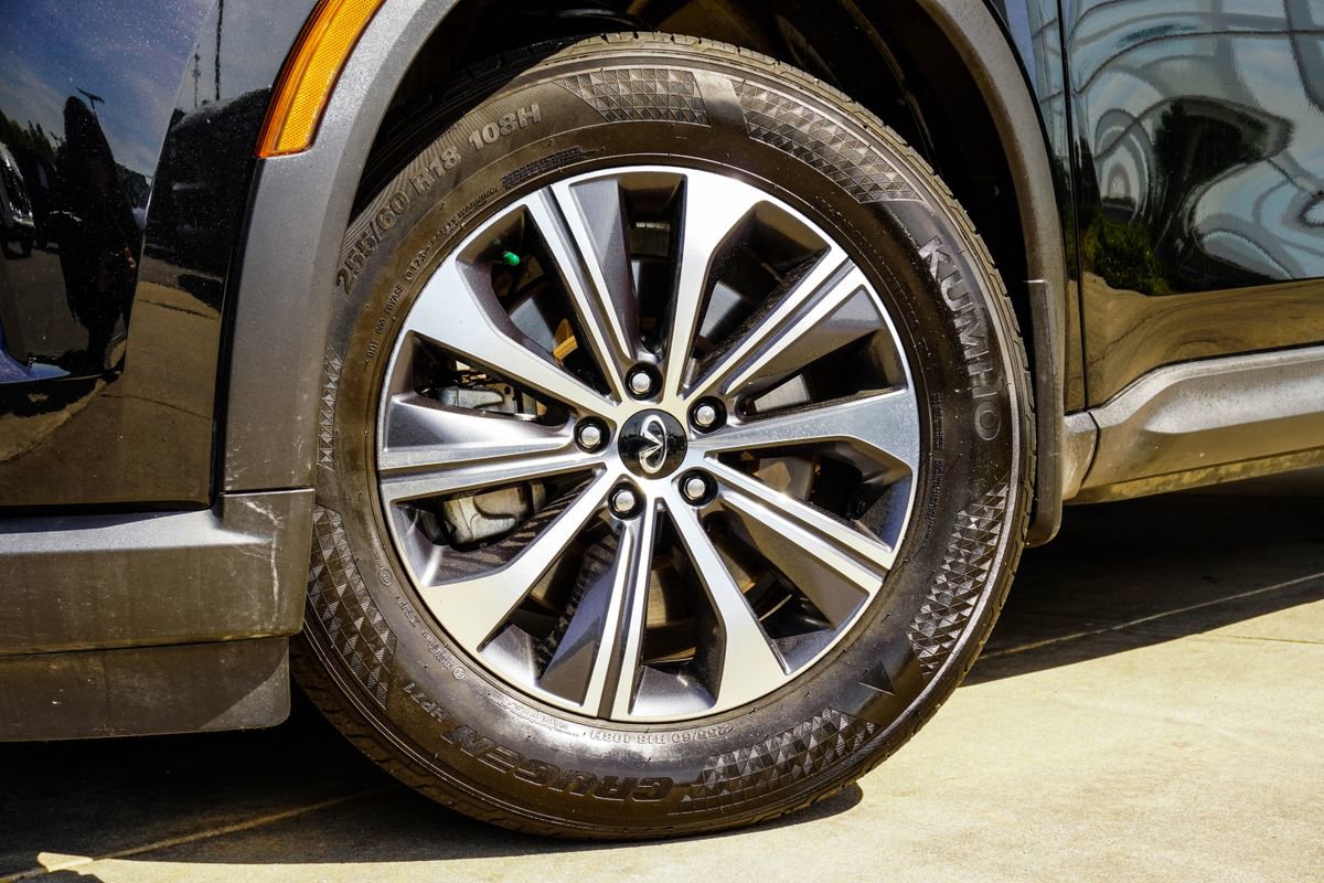 Certified 2023 INFINITI QX60 Pure image 3