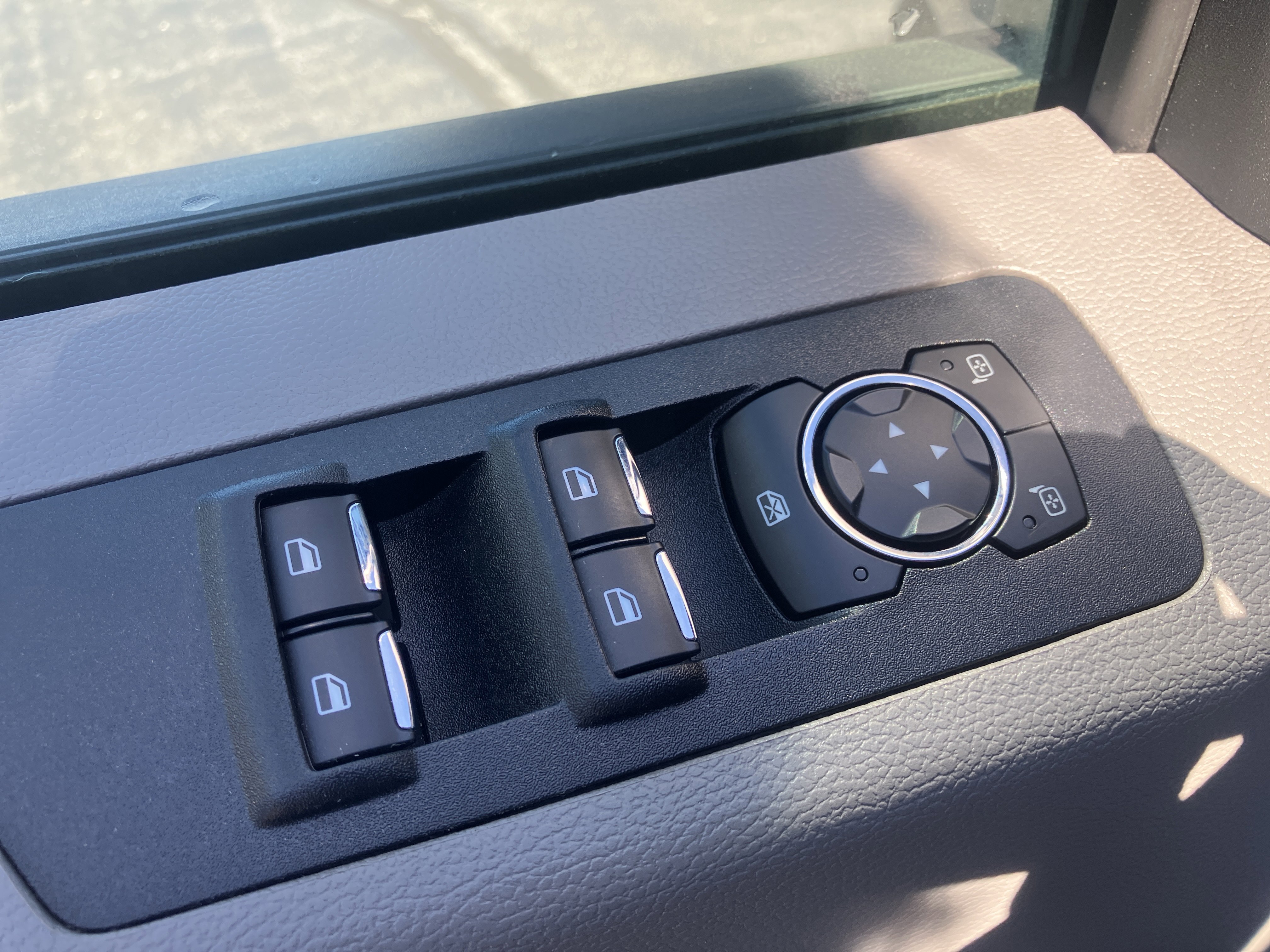 Used 2020 Ford F150 XLT w/ Equipment Group 302A Luxury AWD/4WD image 15
