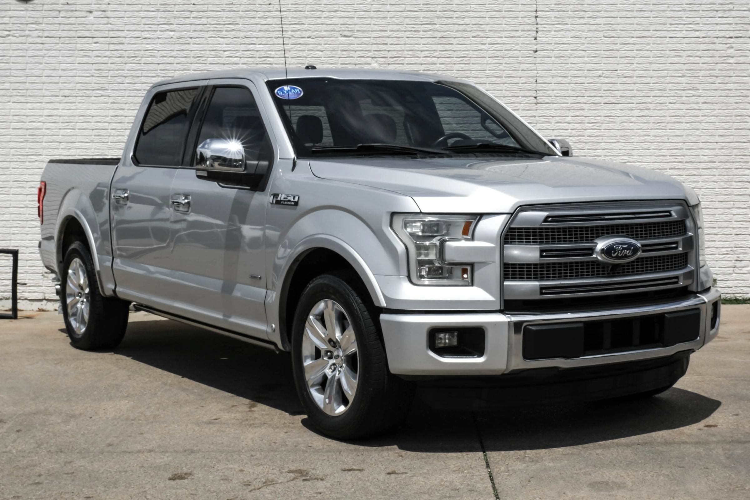 Used 2015 Ford F150 Platinum w/ Equipment Group 701A Luxury RWD image 6