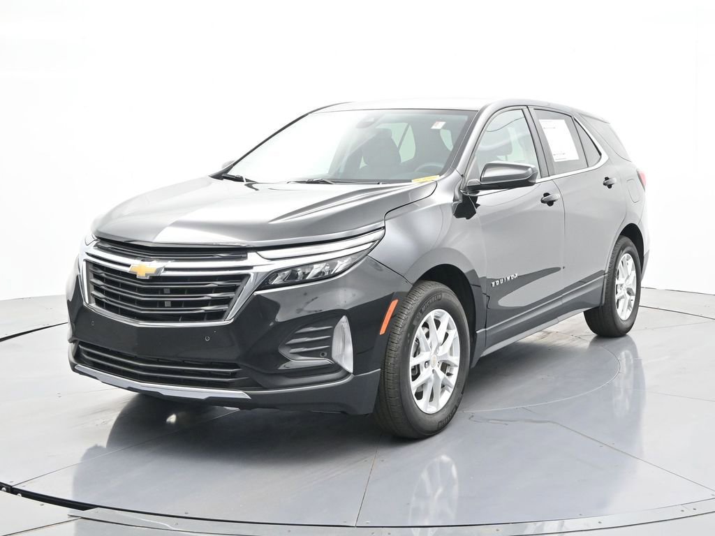 Used 2023 Chevrolet Equinox LT image 1