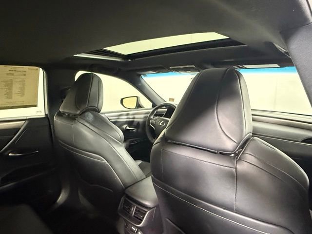 Used 2022 Lexus ES 300h F Sport w/ Accessory Package 2 FWD image 35