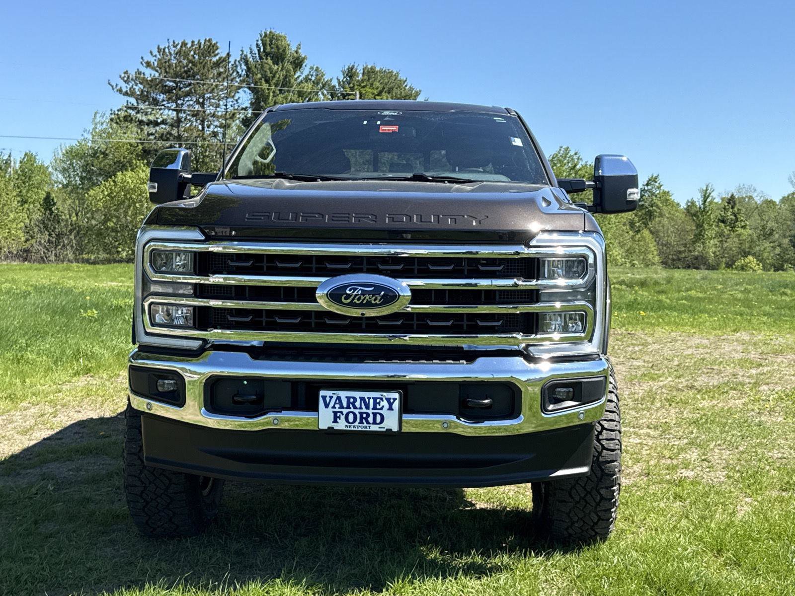 Used 2025 Ford F250 King Ranch w/ Chrome Package AWD/4WD image 2