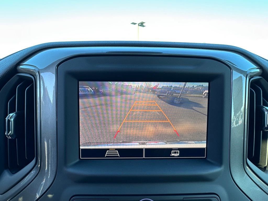 New 2025 GMC Sierra 2500 Pro w/ Convenience Package AWD/4WD image 17