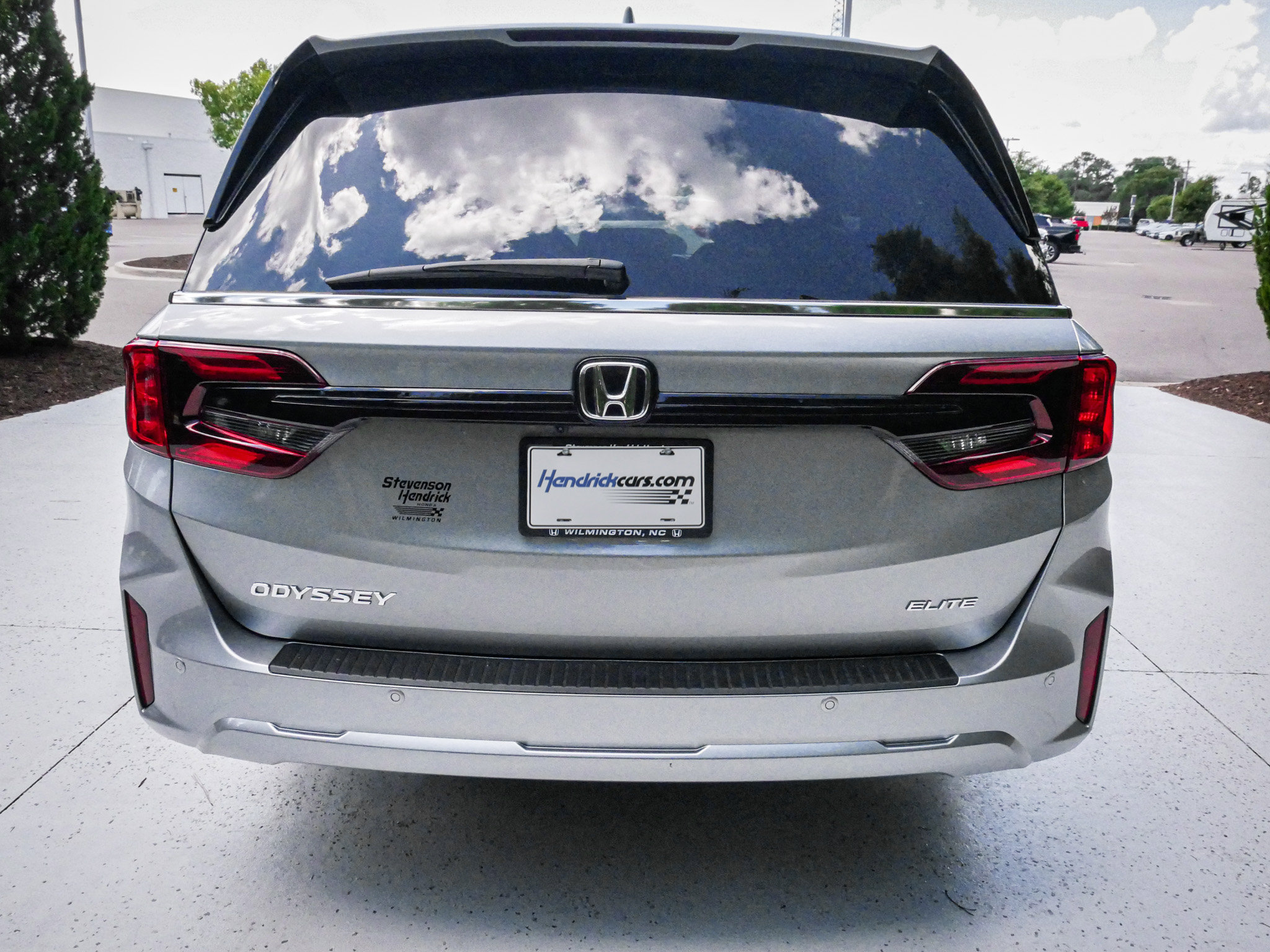 Certified 2026 Honda Odyssey Elite image 9