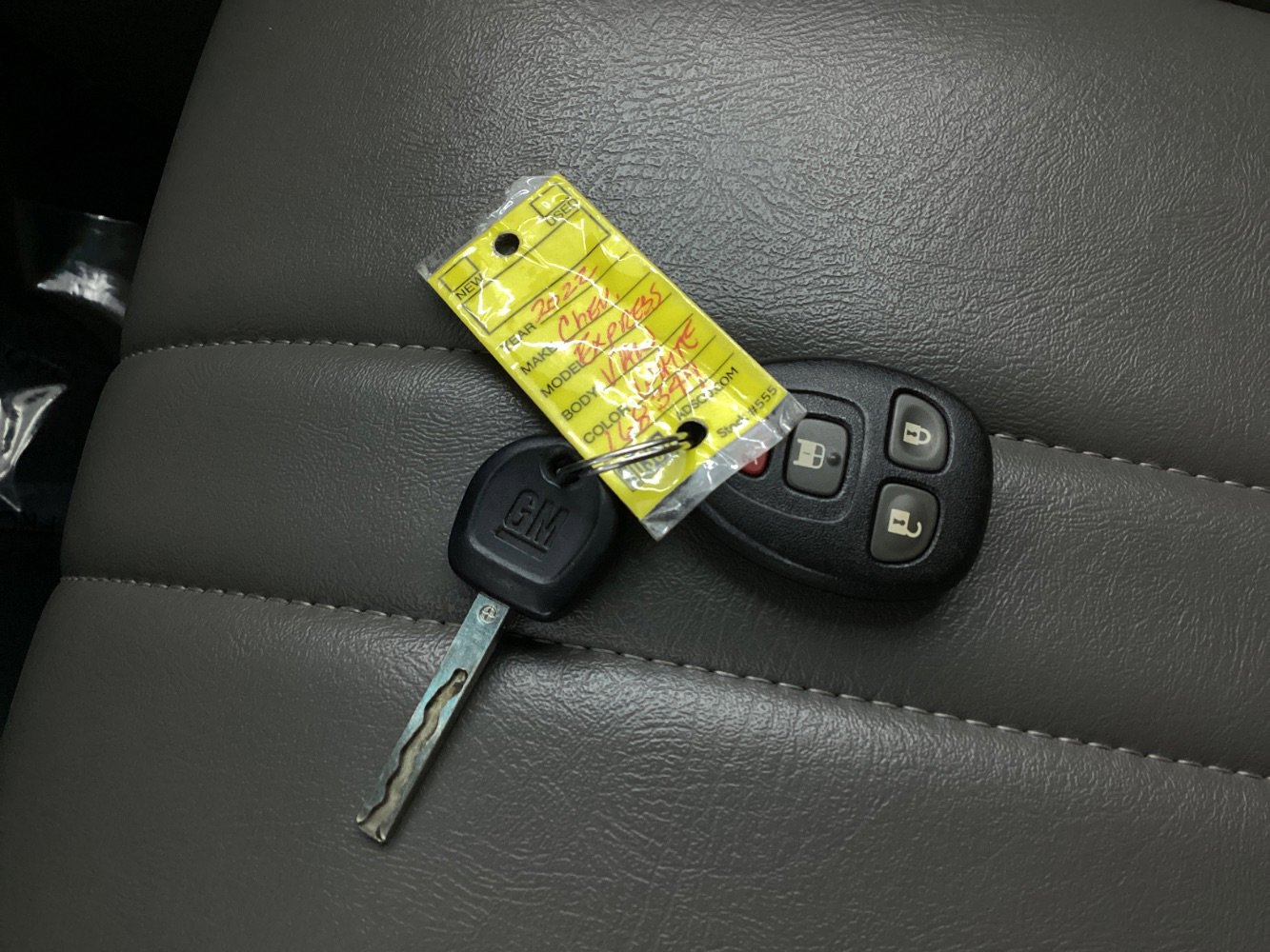 Used 2022 Chevrolet Express 2500 Extended w/ Driver Convenience Package image 39